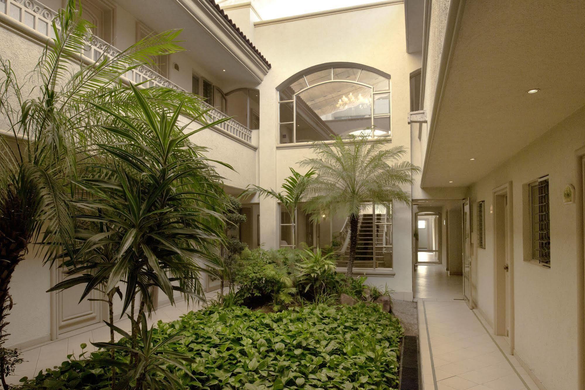 Hotel & Suites Quinta Magna Zapopan Exterior foto